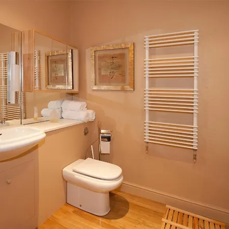 2 Bed In Hh073 * Harrogate